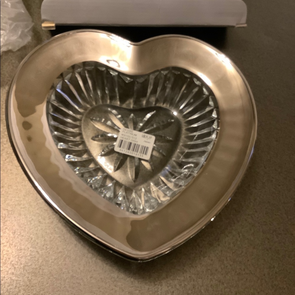 Mikasa Heart Cut Crystal Dish SilverTrim New in Box Heavy timeless piece